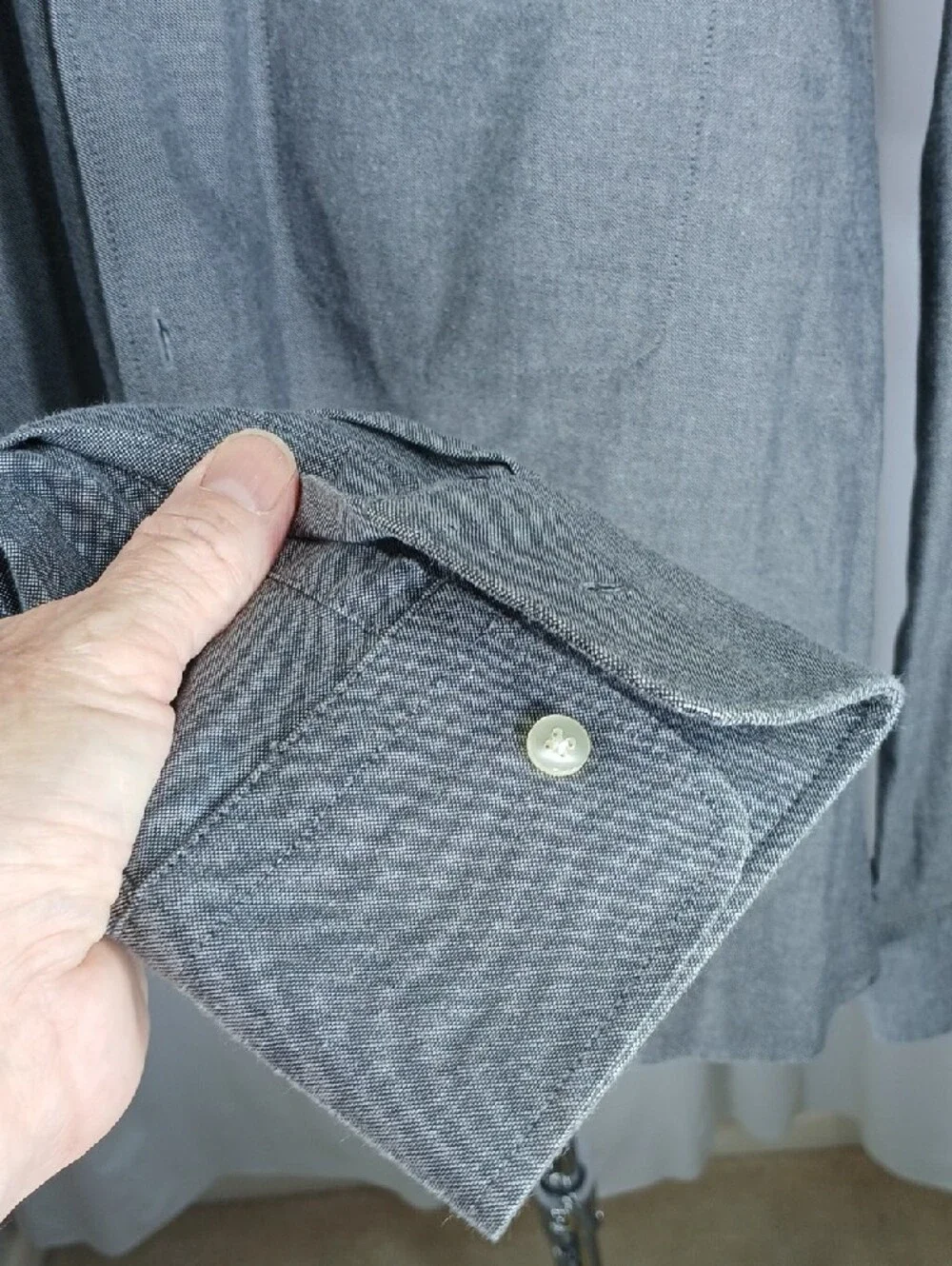 J.Lindeberg Men's Light Gray Shirt Jacket with Front Flap Pockets